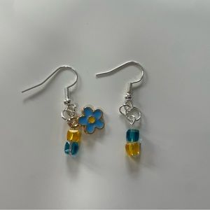 Flower earrings  🌸